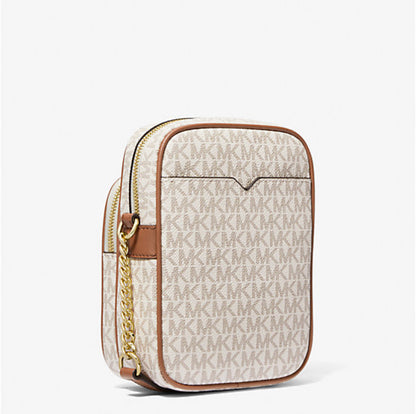 Jet Set Travel Medium Logo
Crossbody Bag Vanilla