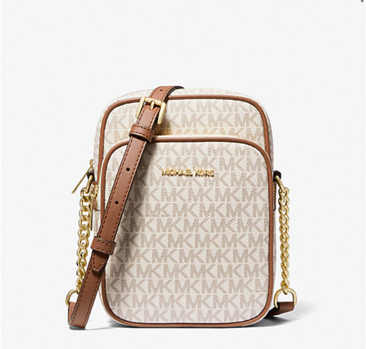 Jet Set Travel Medium Logo
Crossbody Bag Vanilla