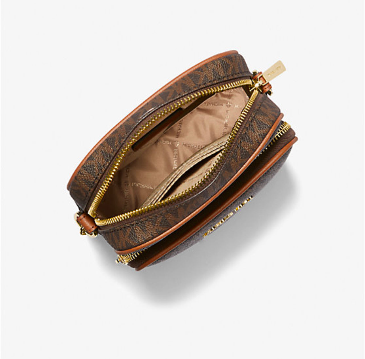 Jet Set Travel Medium Logo
Crossbody Brown Bag
